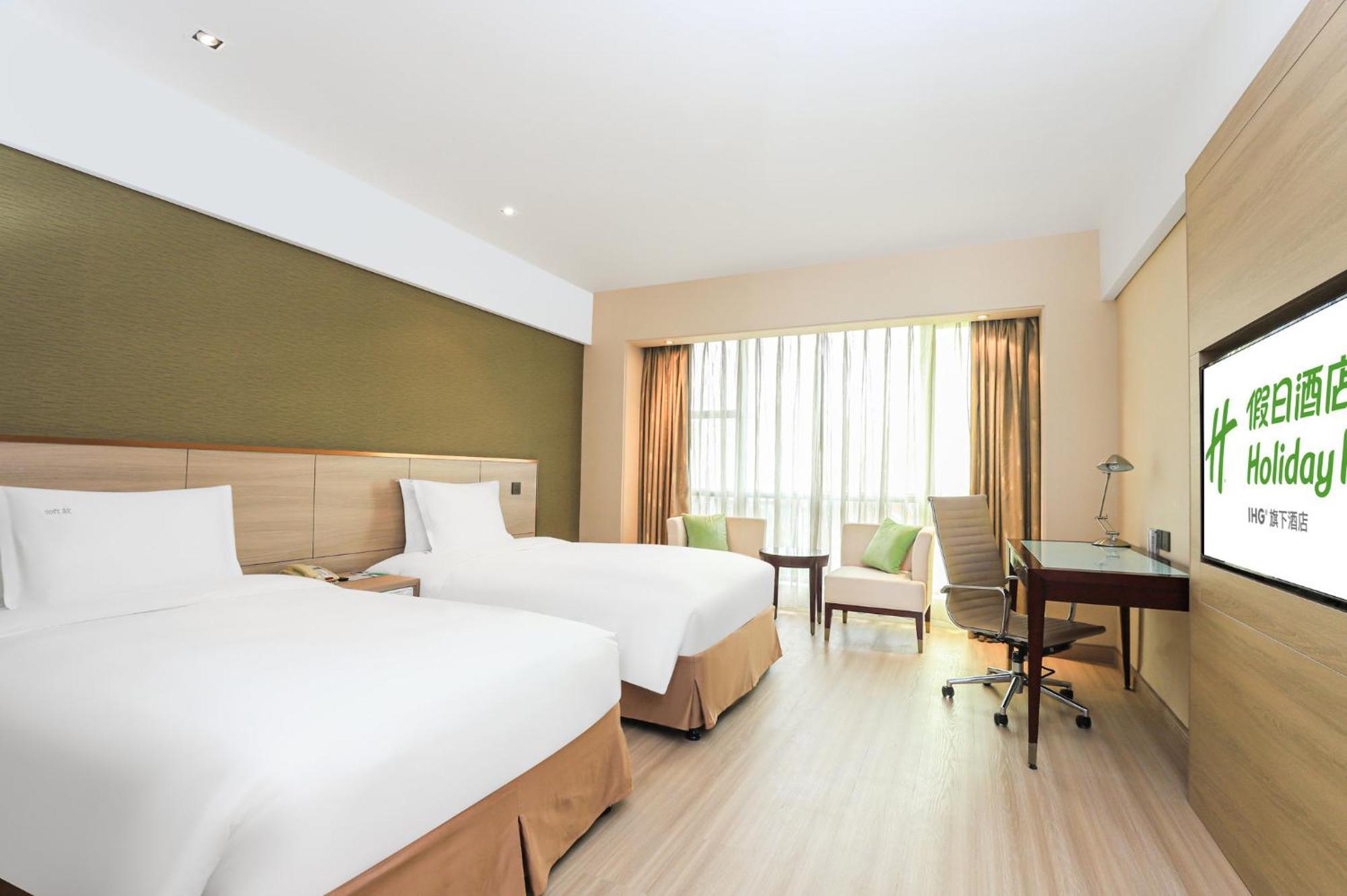 Holiday Inn Shanghai Pudong Nanpu, an IHG Hotel Bagian luar foto